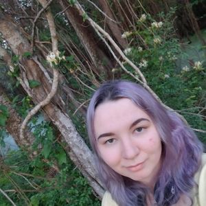 Meet your Posher, Elise